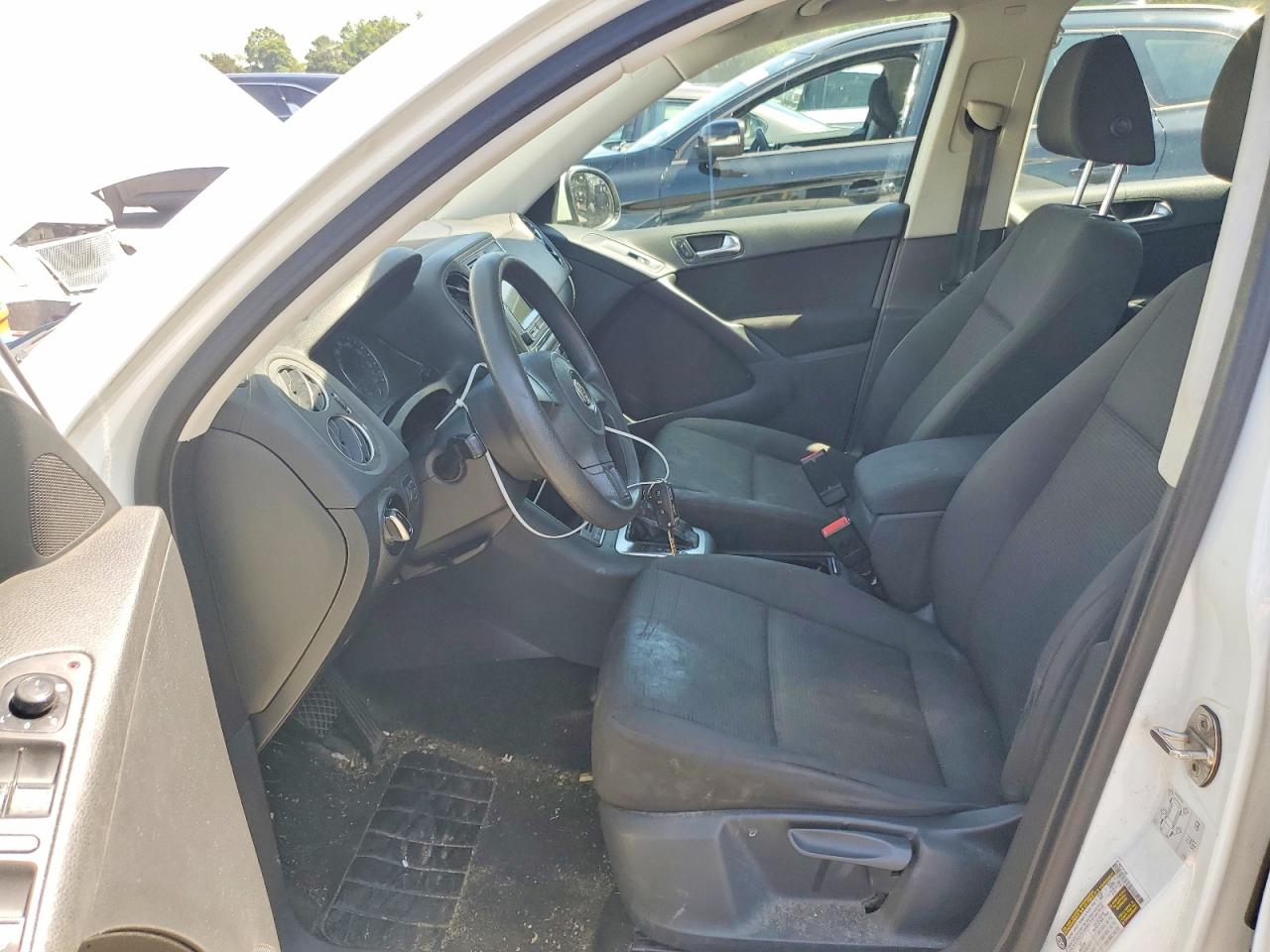 2017 VOLKSWAGEN TIGUAN