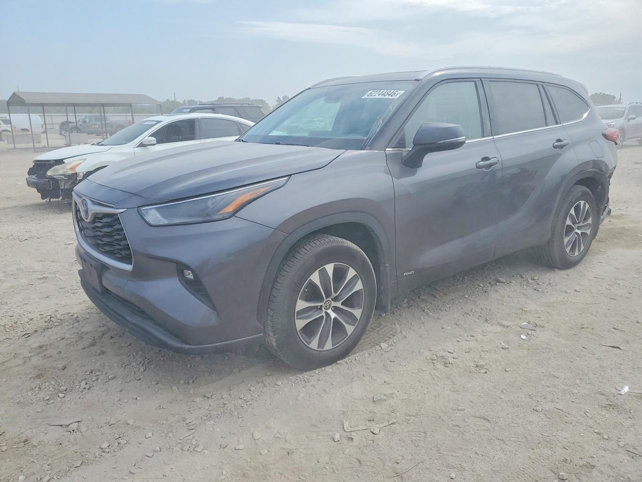 2022 TOYOTA HIGHLANDER