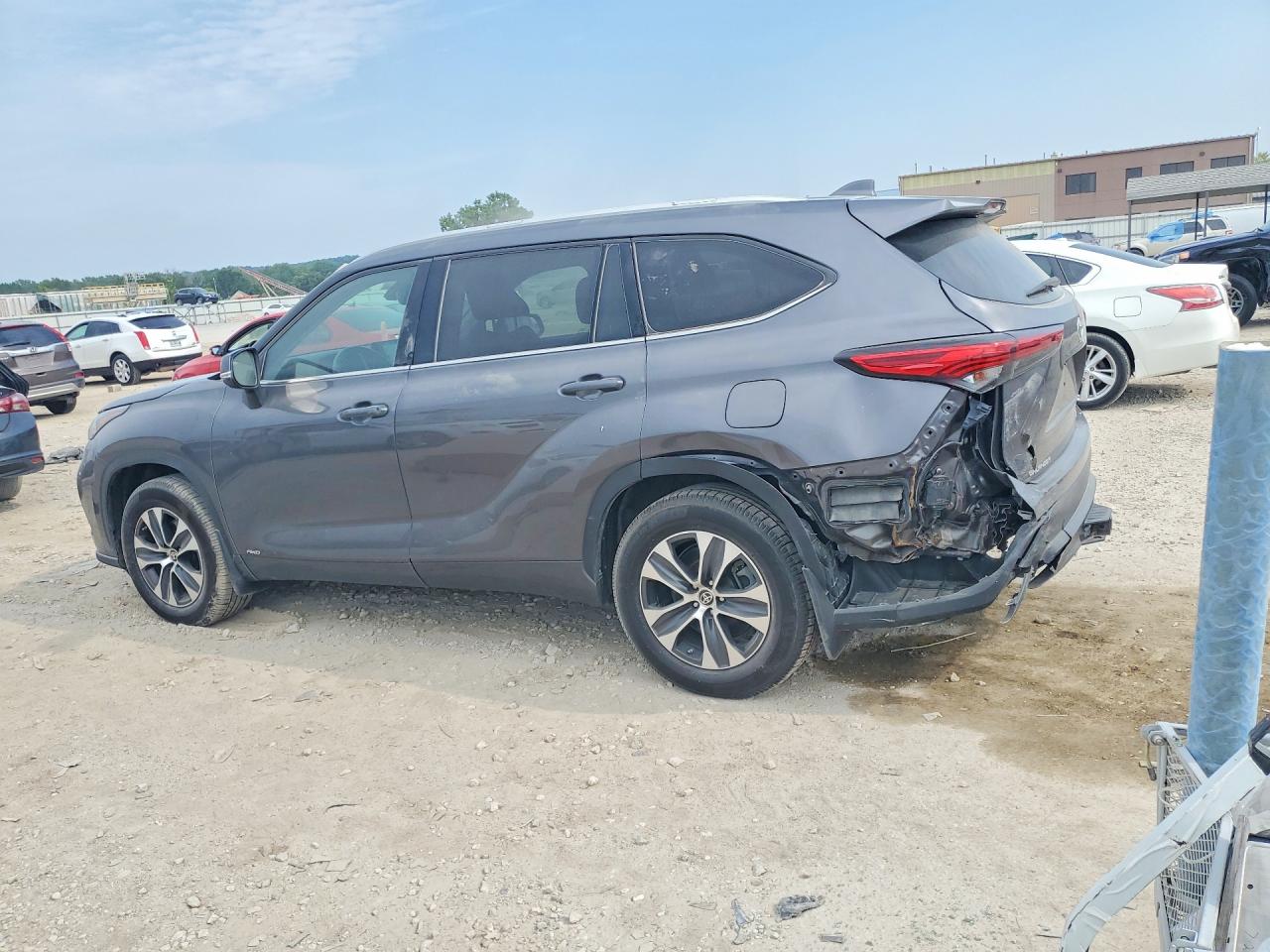 2022 TOYOTA HIGHLANDER