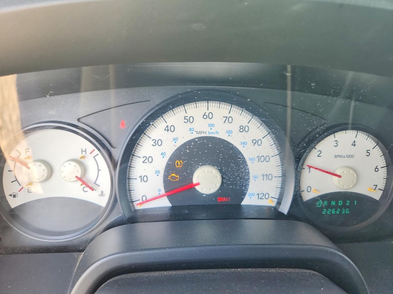 2010 DODGE DAKOTA