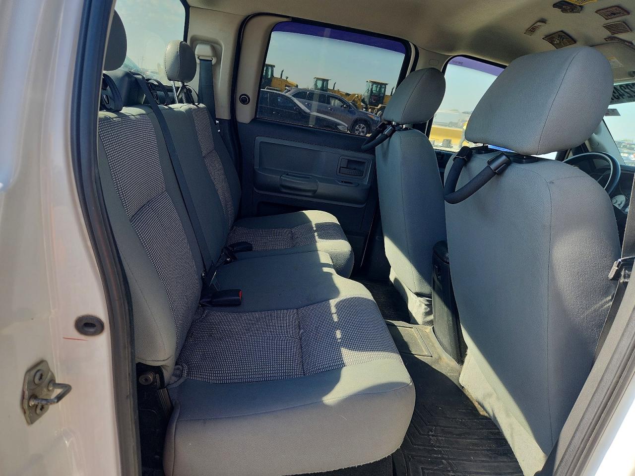 2010 DODGE DAKOTA