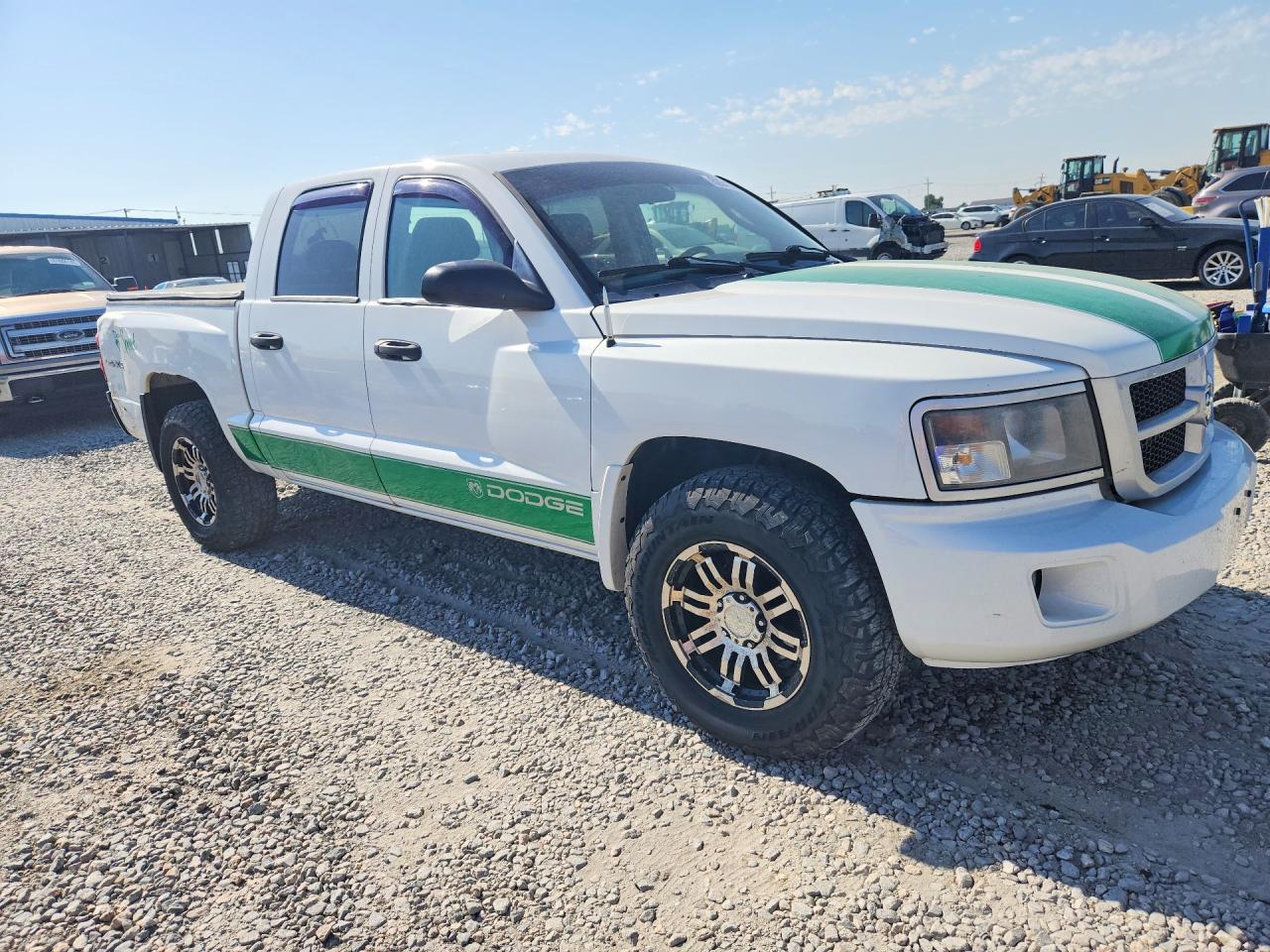 2010 DODGE DAKOTA