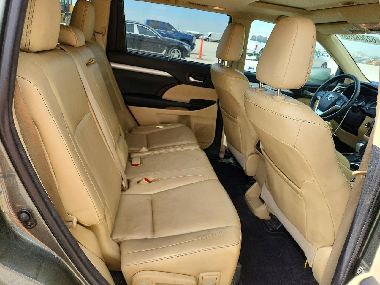 2015 TOYOTA HIGHLANDER