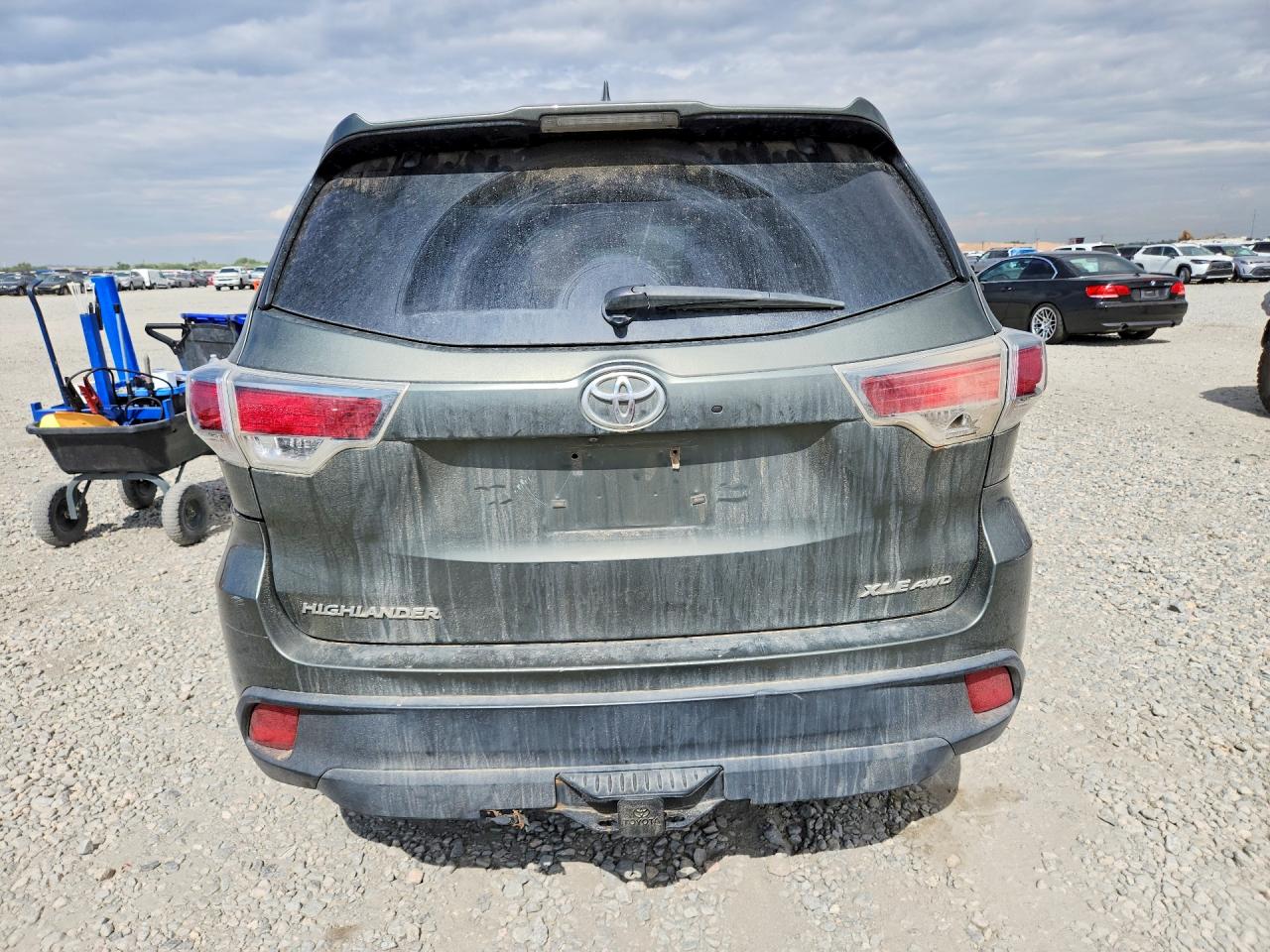 2015 TOYOTA HIGHLANDER