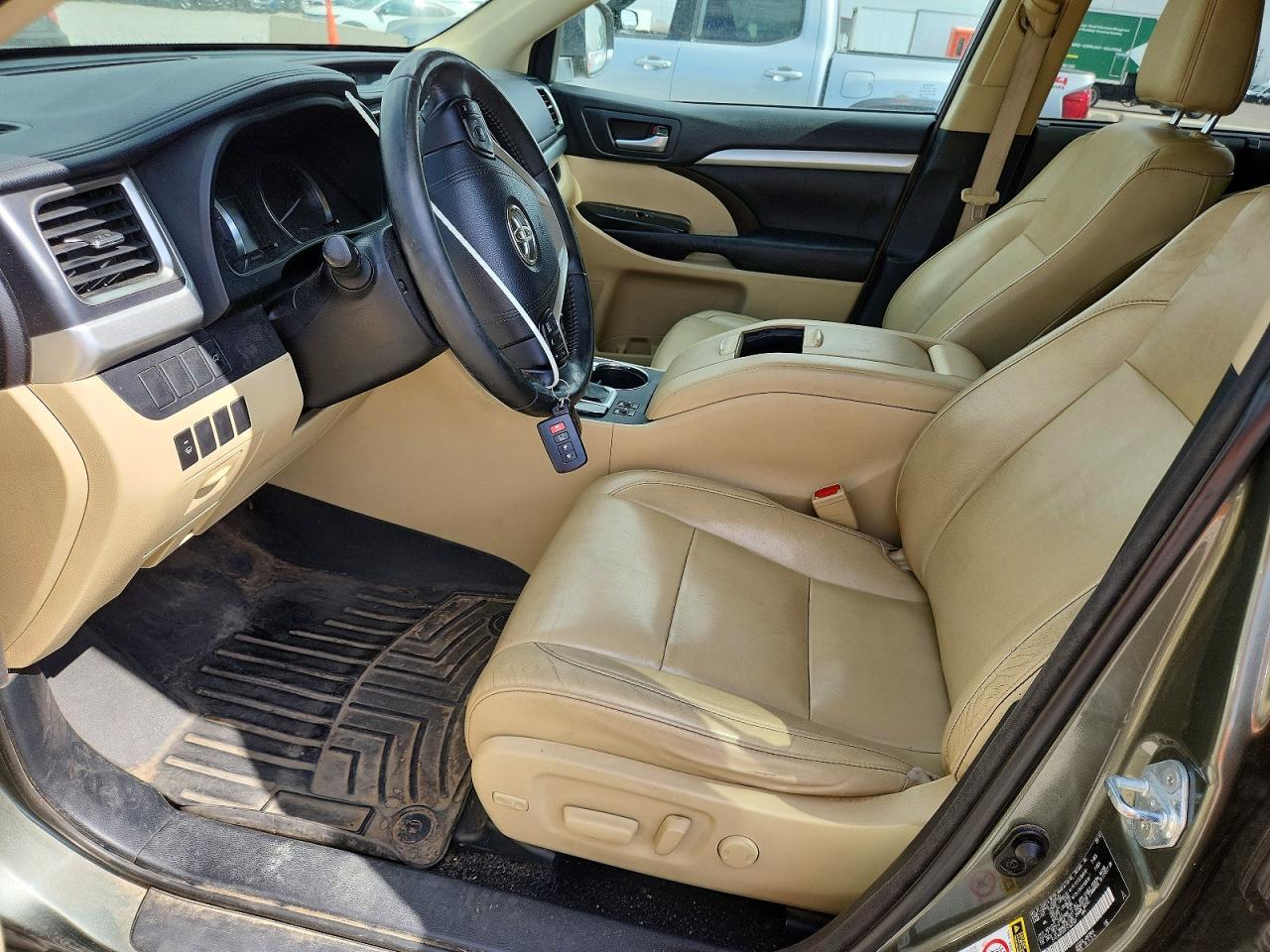 2015 TOYOTA HIGHLANDER