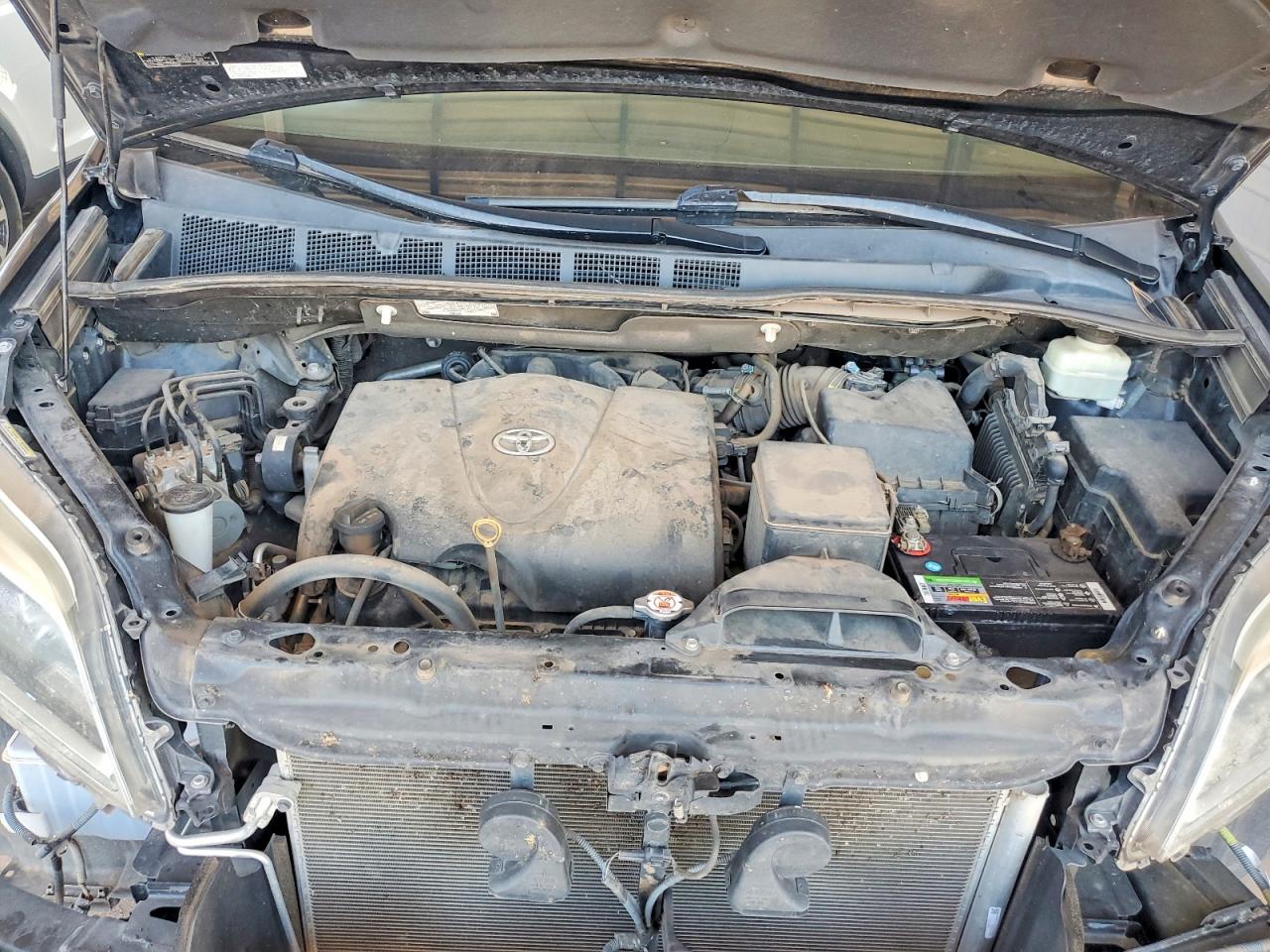 2017 TOYOTA SIENNA
