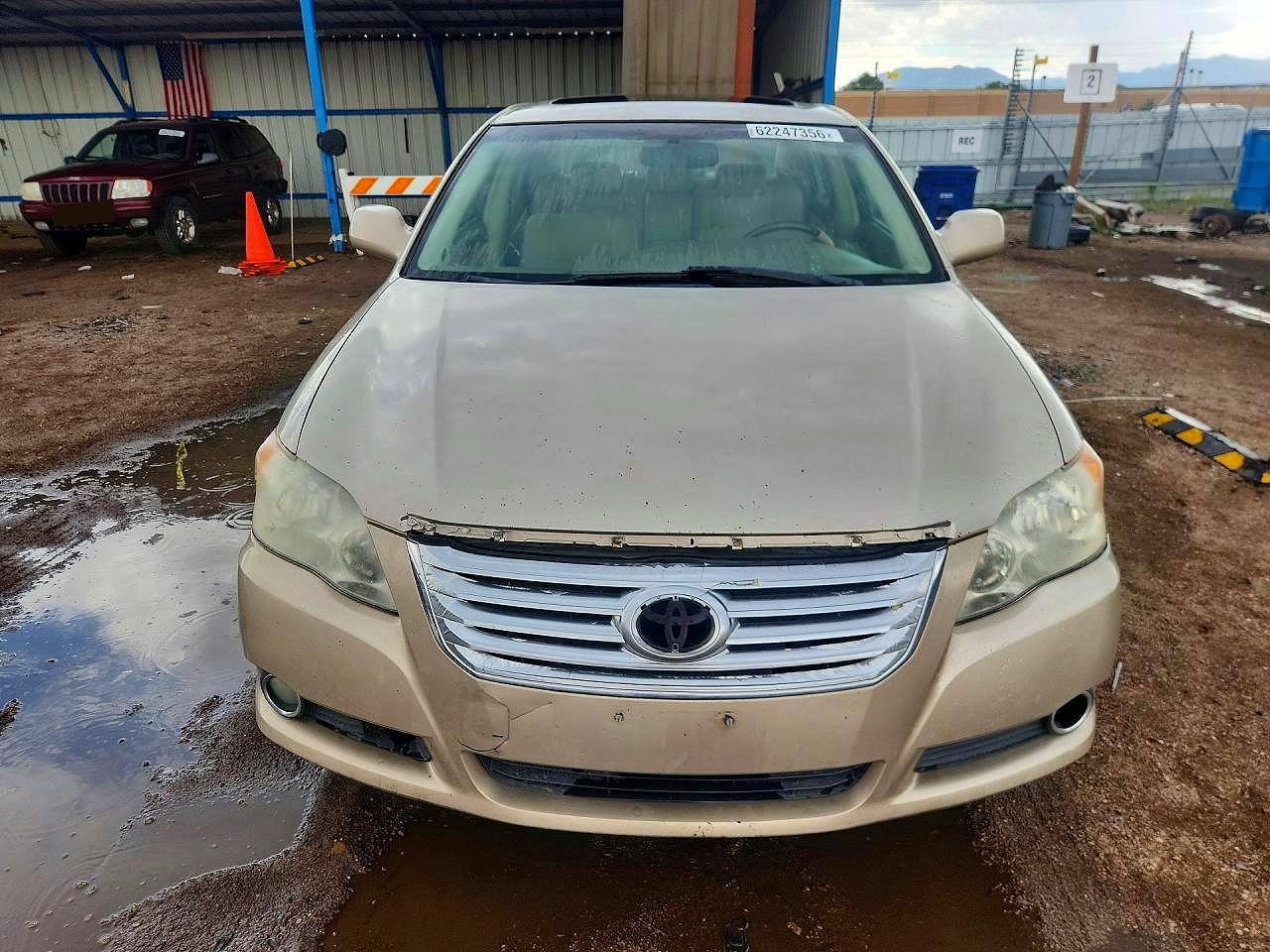 2008 TOYOTA AVALON