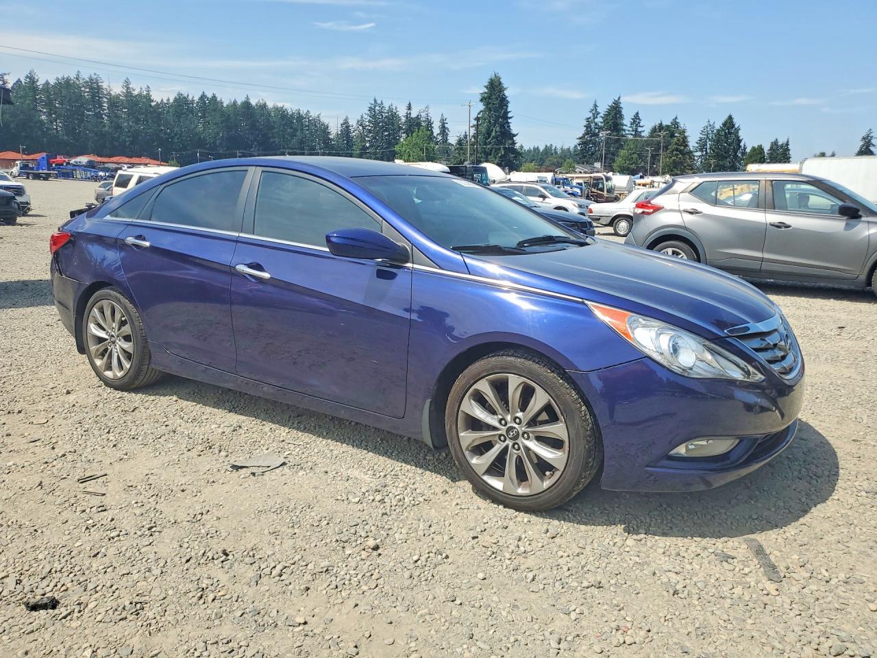 2011 HYUNDAI SONATA