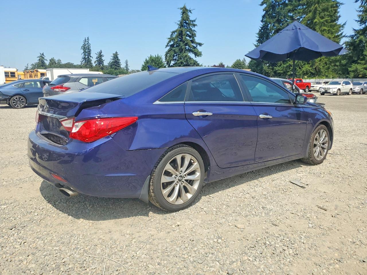 2011 HYUNDAI SONATA