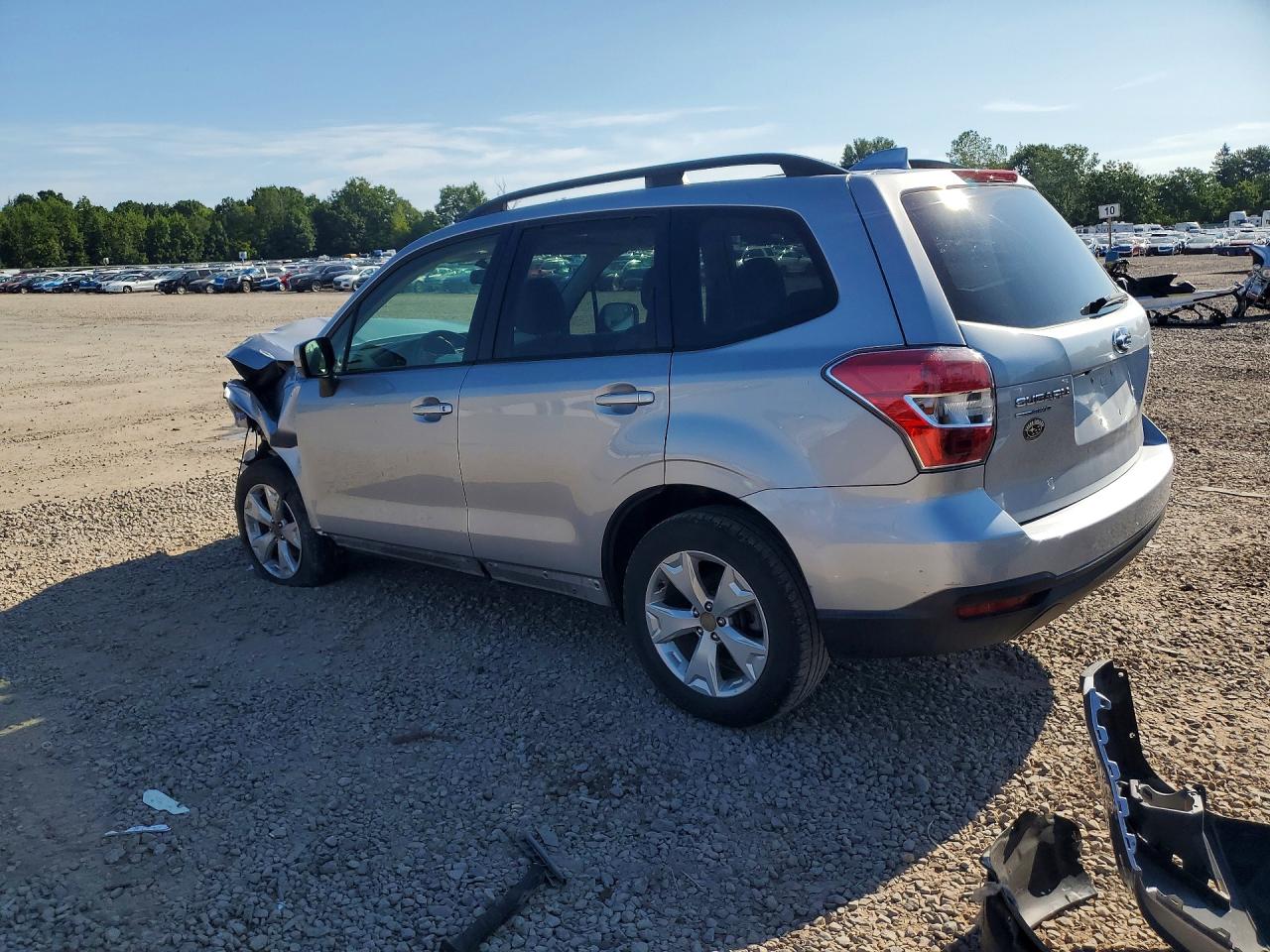 2016 SUBARU FORESTER