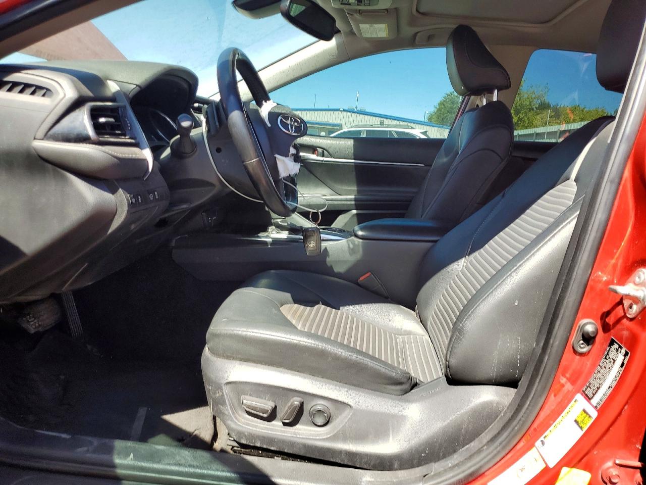 2019 TOYOTA CAMRY