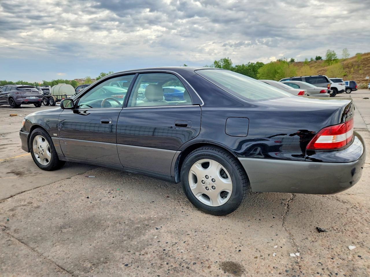 2000 LEXUS ES300