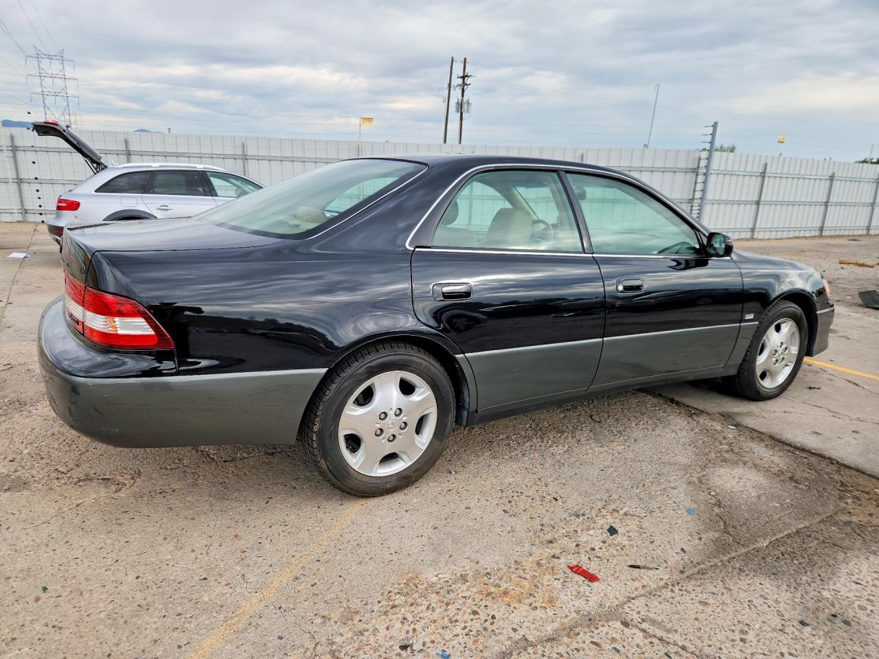 2000 LEXUS ES300