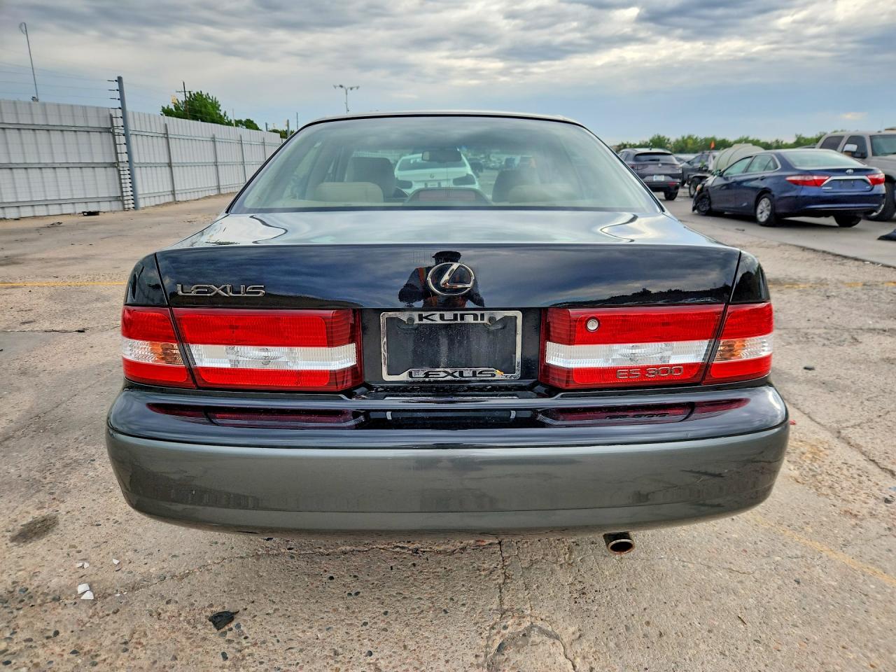 2000 LEXUS ES300
