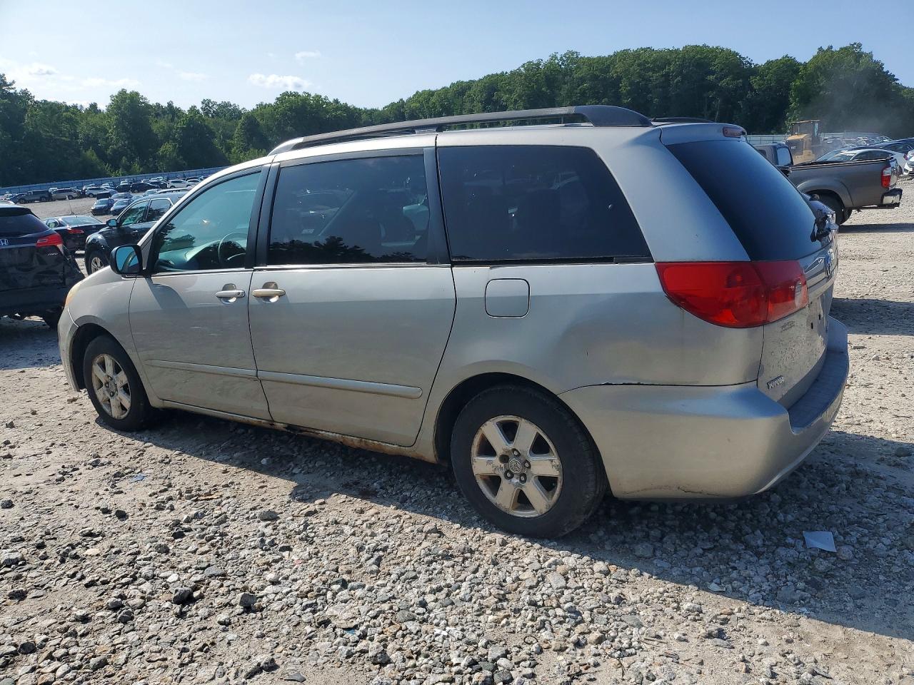 2006 TOYOTA SIENNA