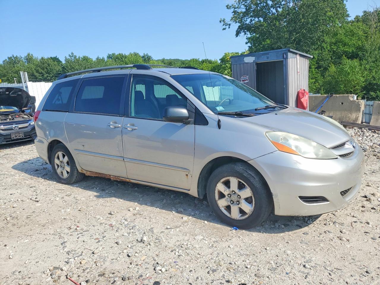 2006 TOYOTA SIENNA