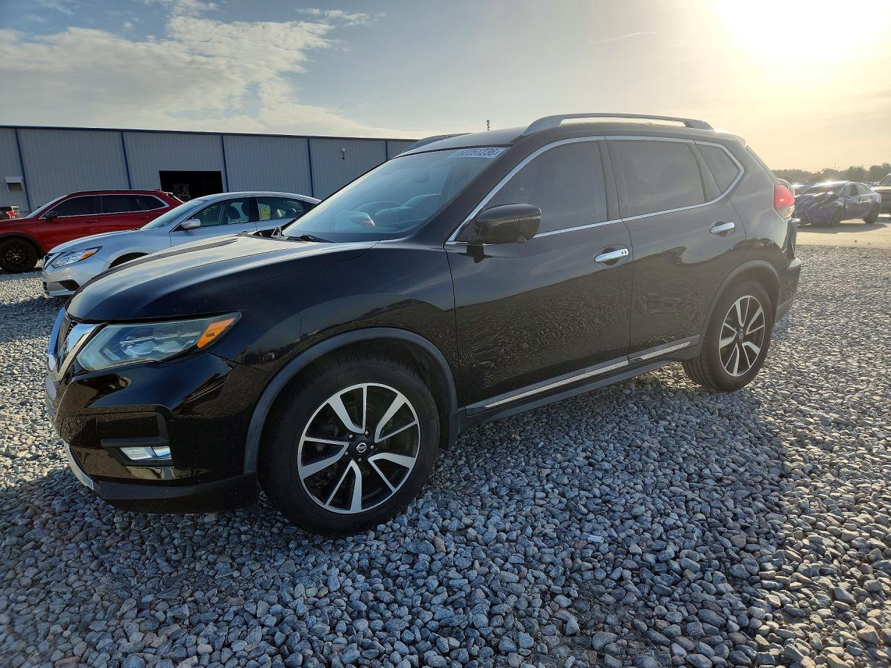 2017 NISSAN ROGUE