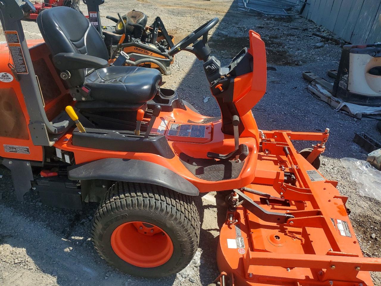 2023 KUBOTA F3710