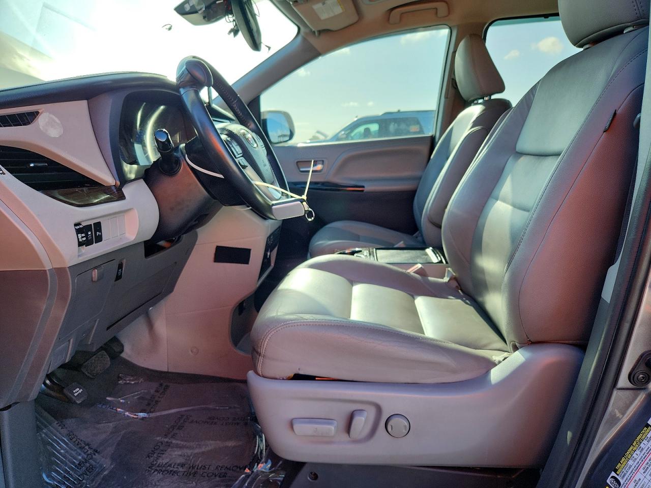 2018 TOYOTA SIENNA