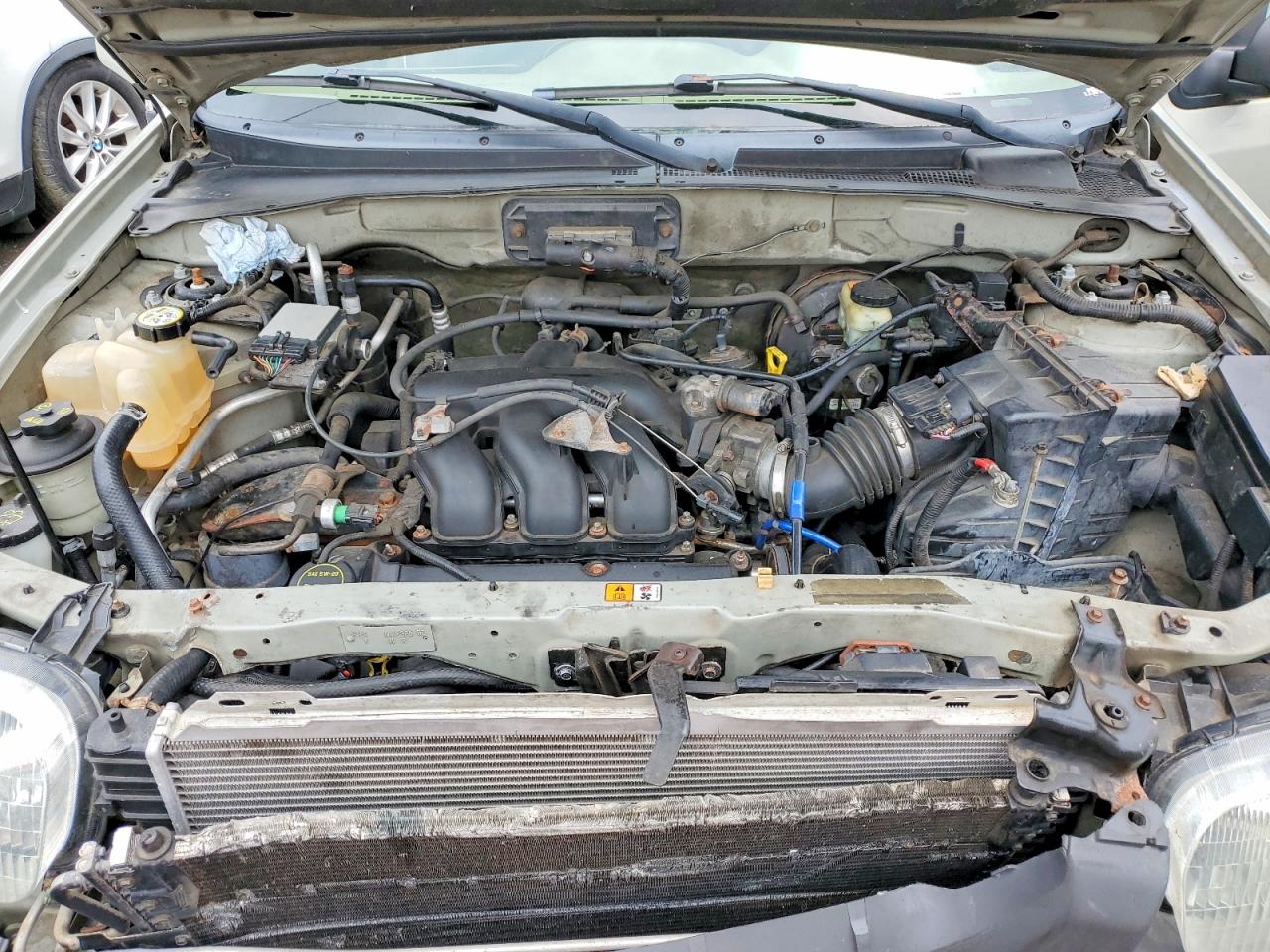 2003 FORD ESCAPE