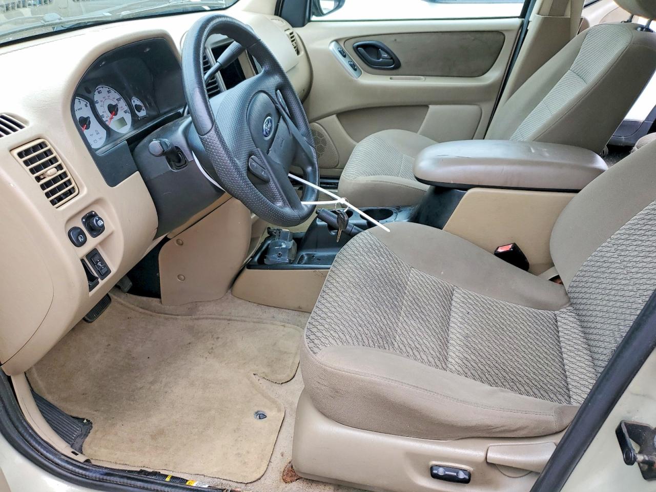 2003 FORD ESCAPE