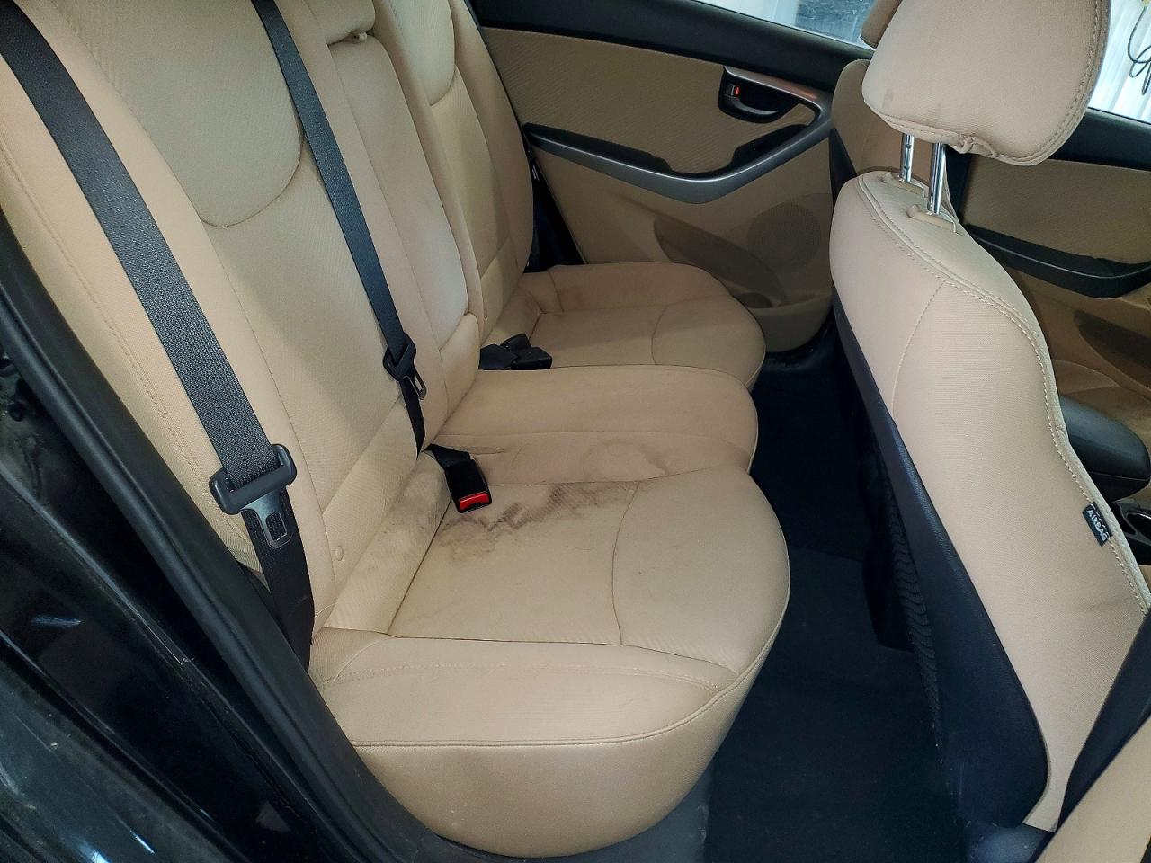 2013 HYUNDAI ELANTRA