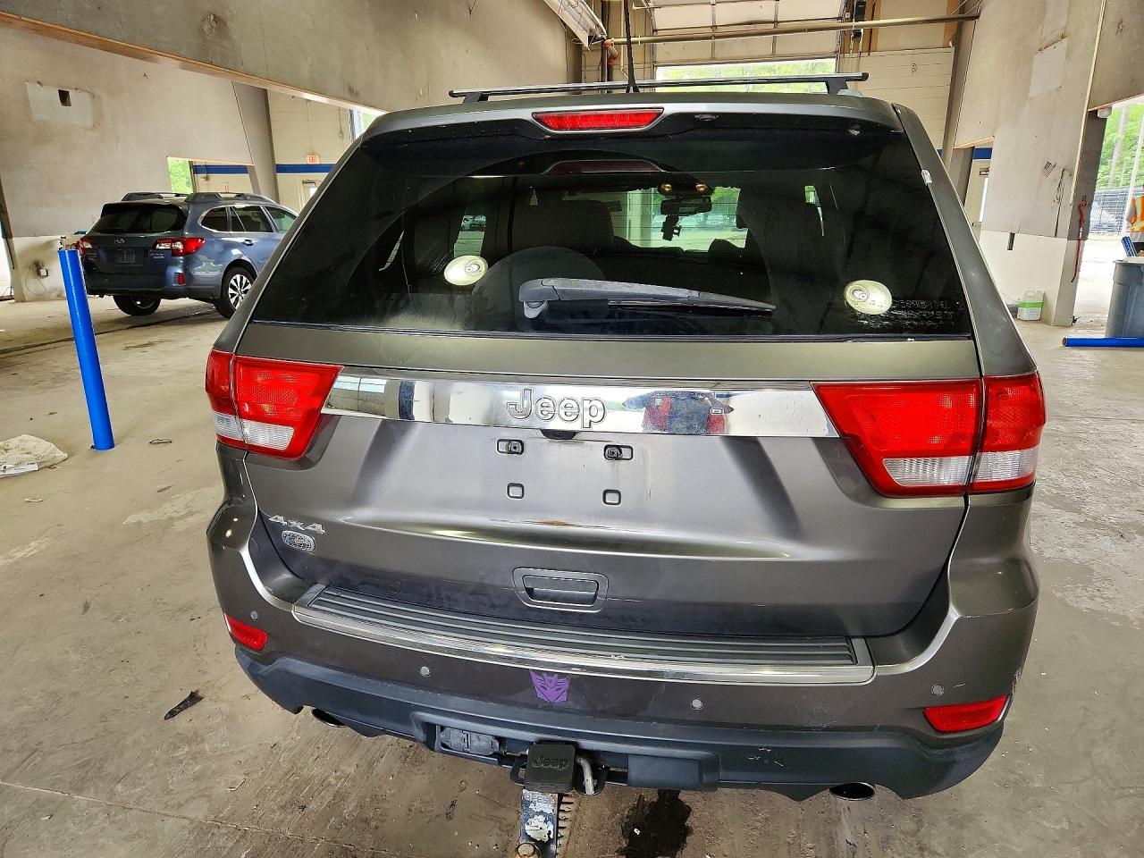 2011 JEEP CHEROKEE