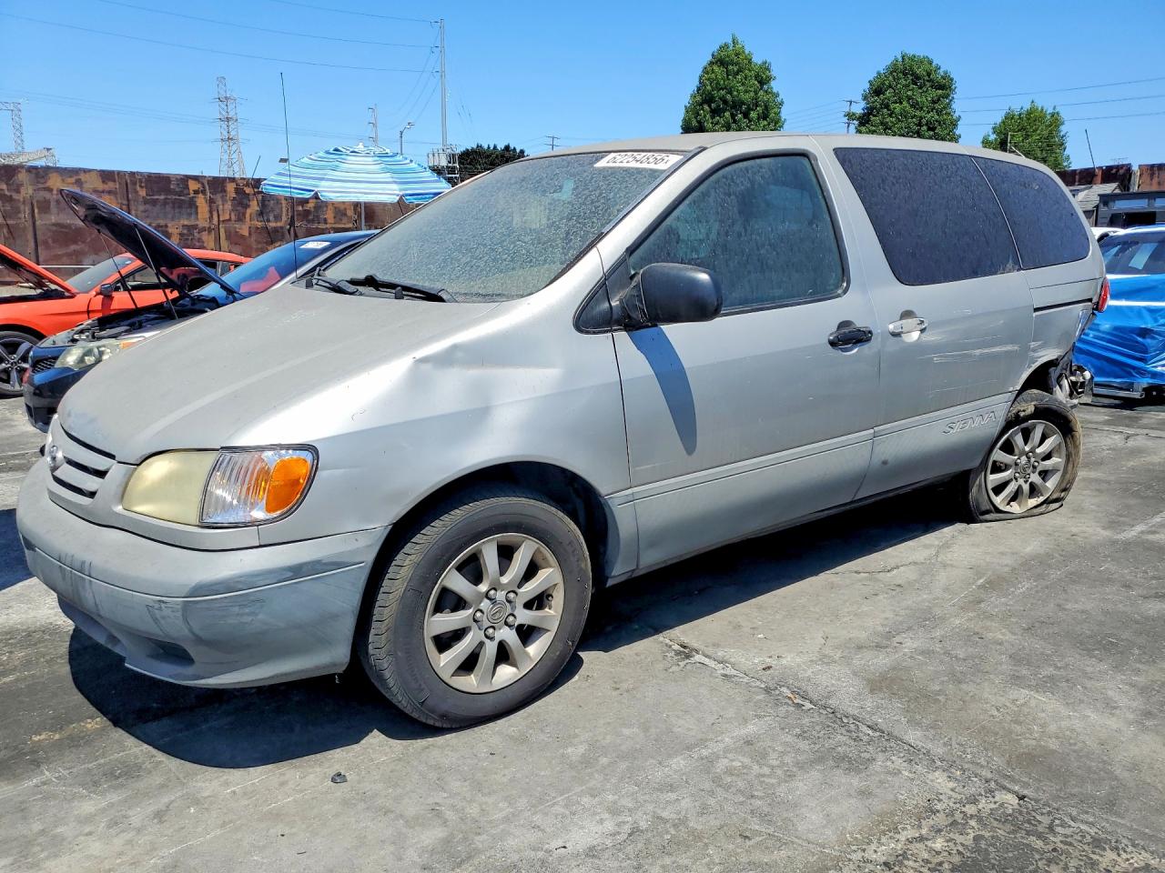 2001 TOYOTA SIENNA