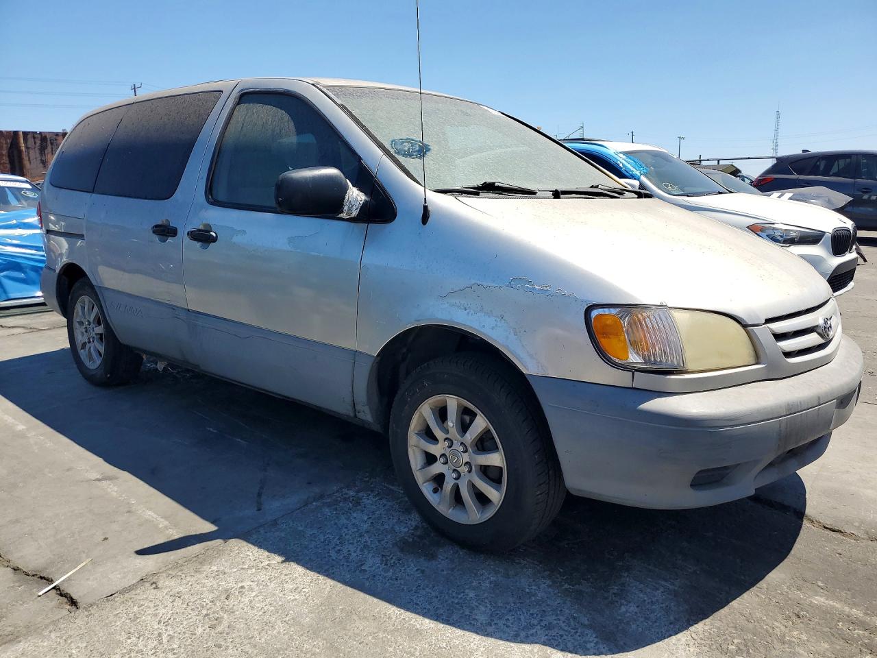 2001 TOYOTA SIENNA