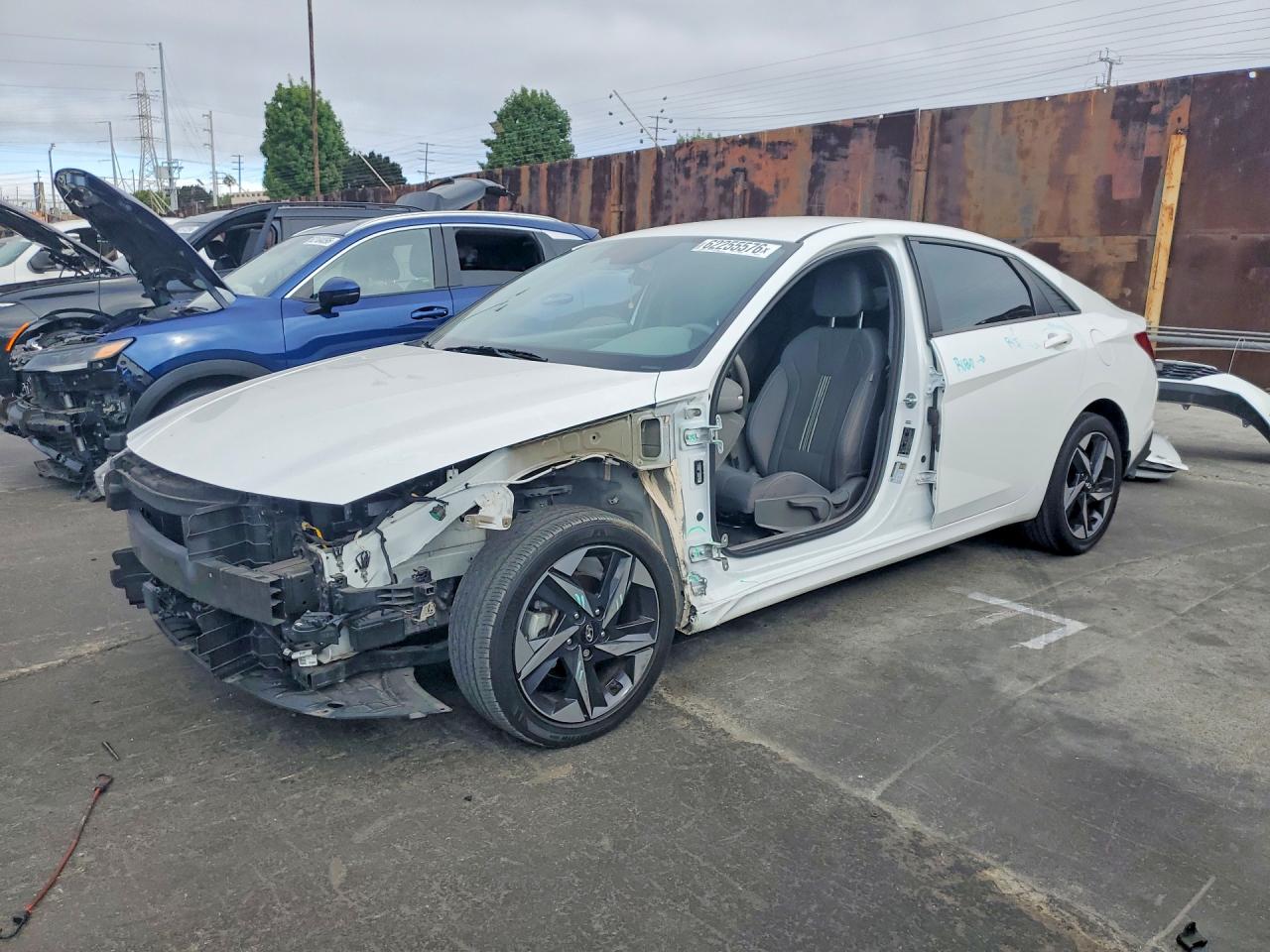 2023 HYUNDAI ELANTRA