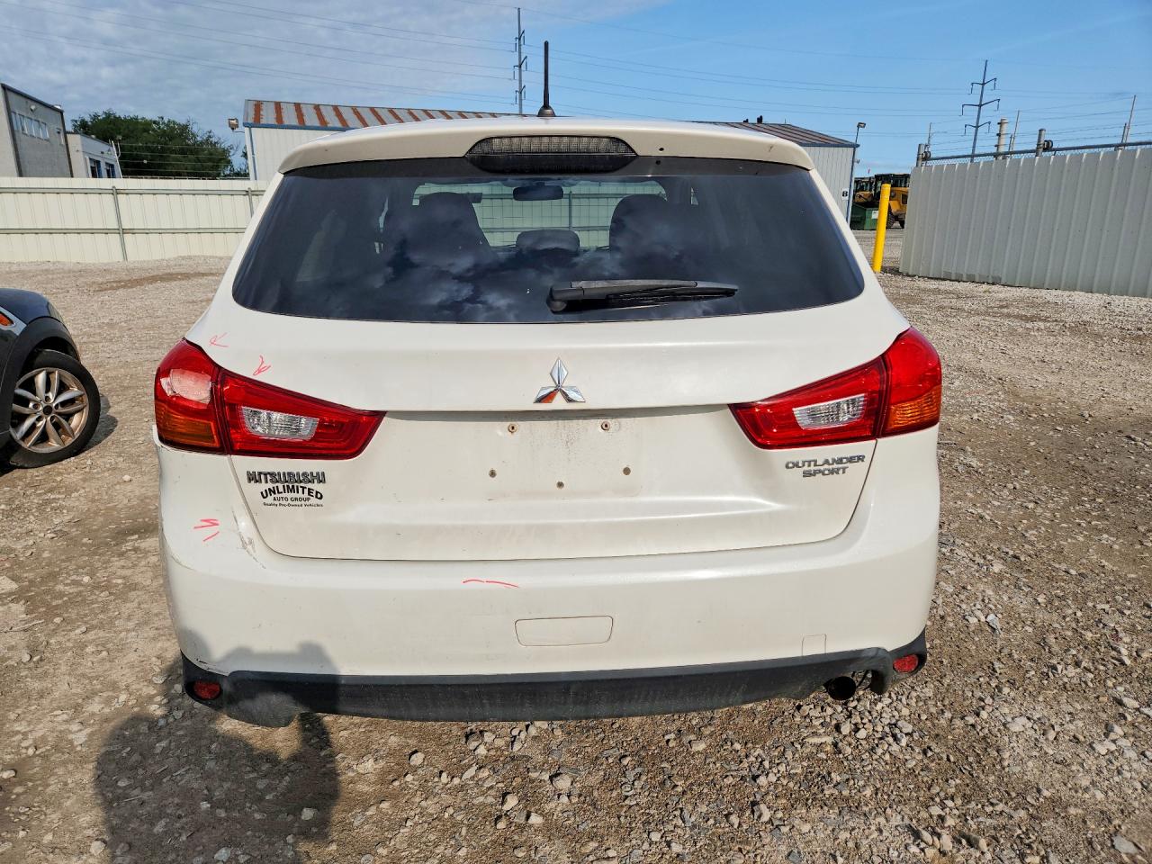 2016 MITSUBISHI OUTLANDER