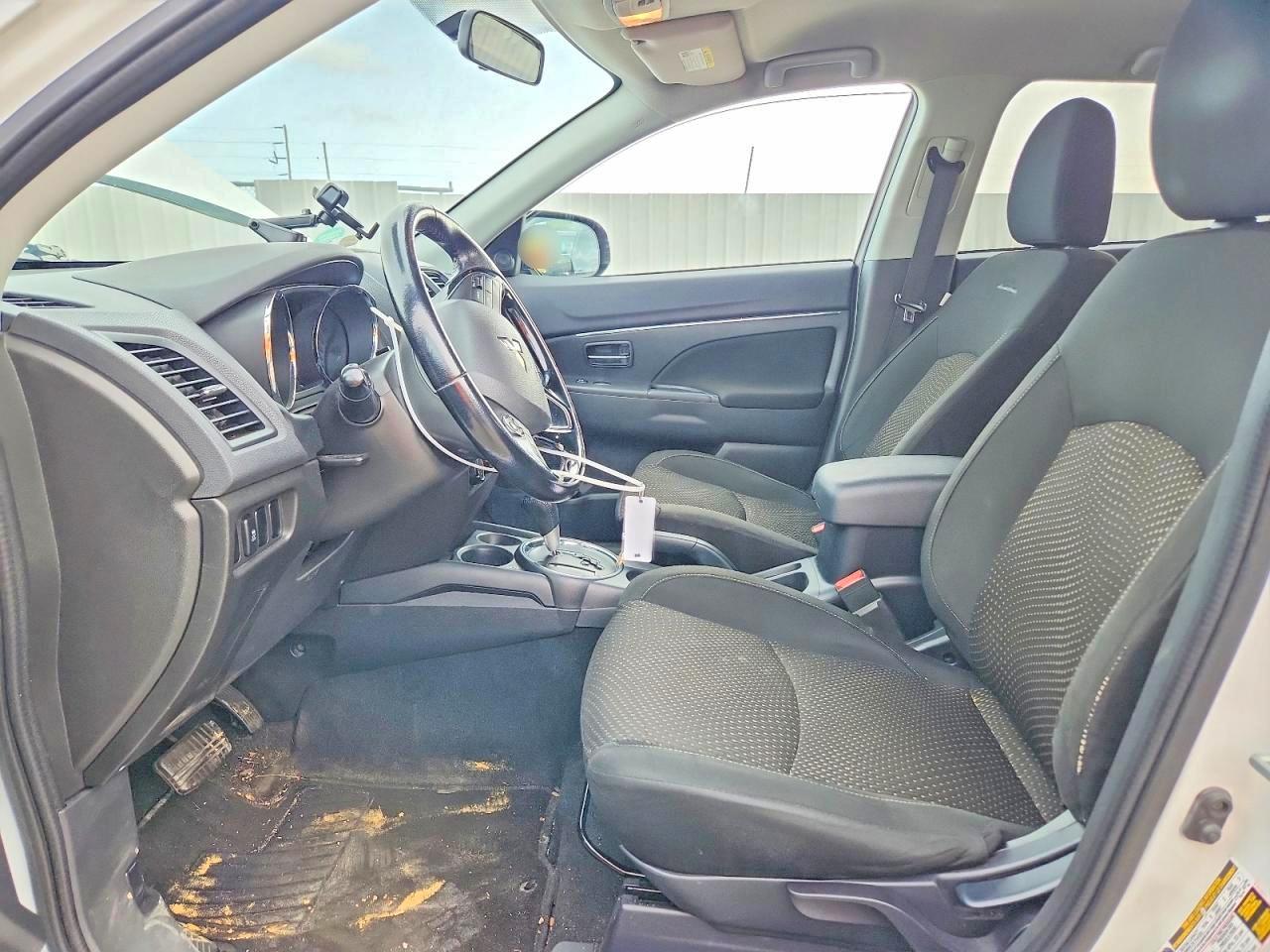 2016 MITSUBISHI OUTLANDER