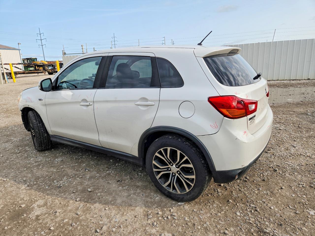 2016 MITSUBISHI OUTLANDER