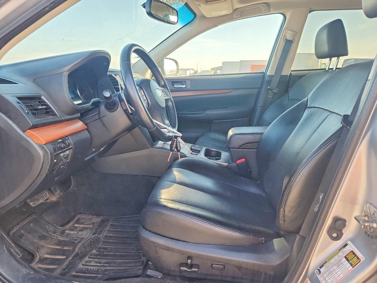 2013 SUBARU OUTBACK