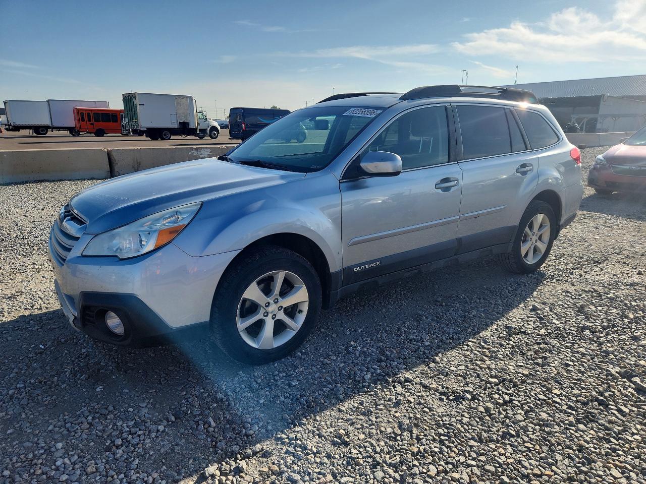 2013 SUBARU OUTBACK