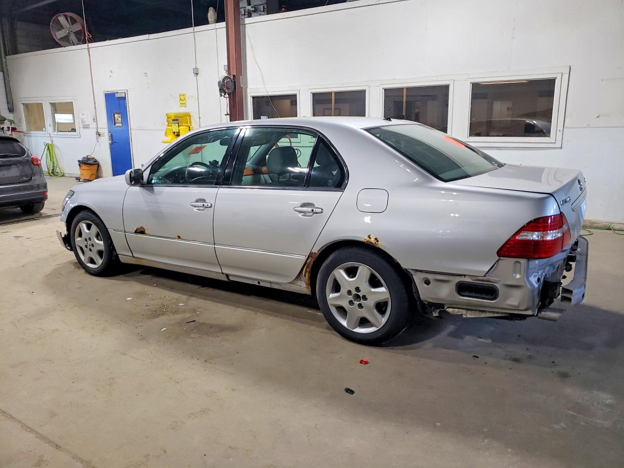 2004 LEXUS LS430