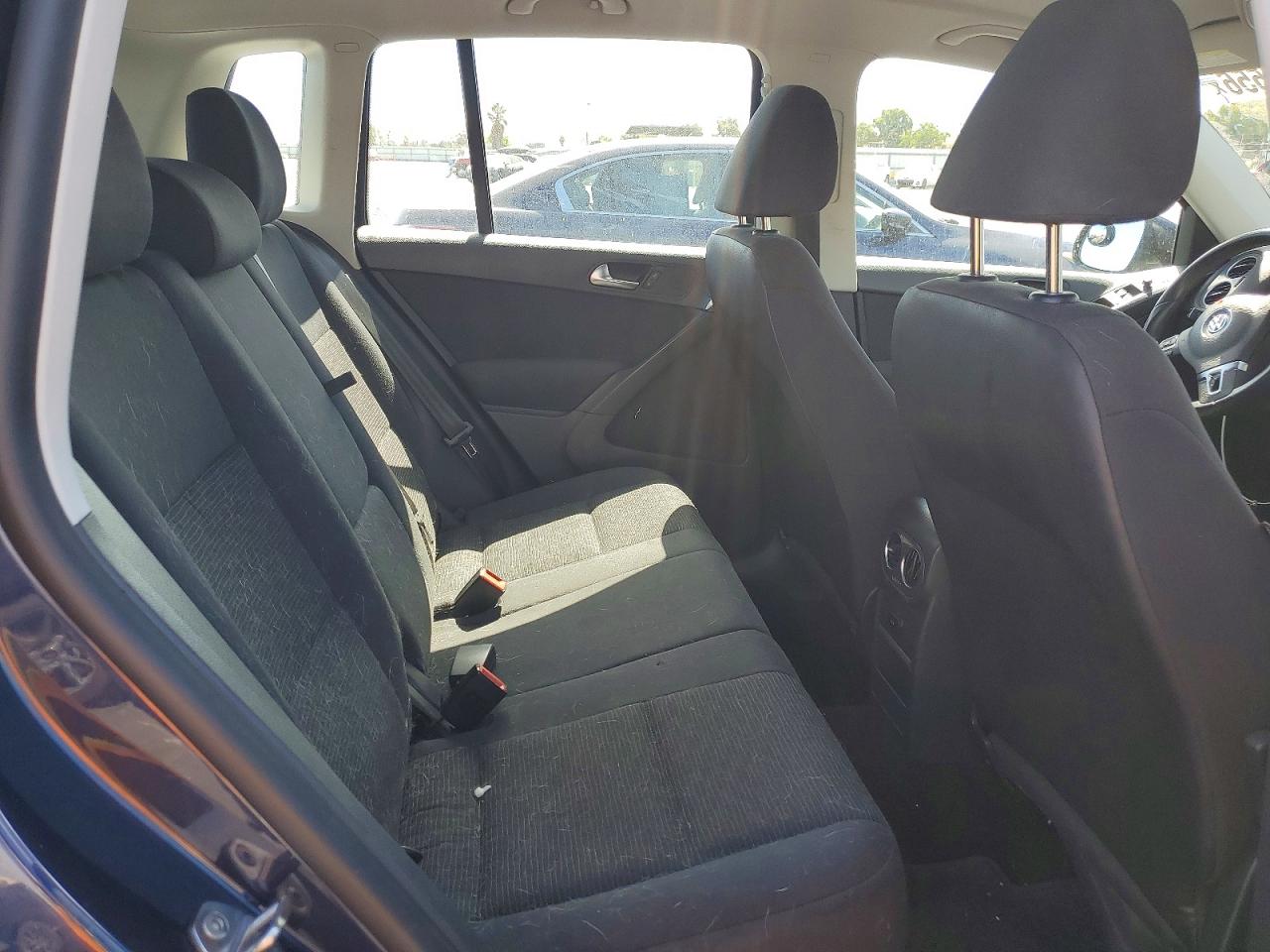 2015 VOLKSWAGEN TIGUAN