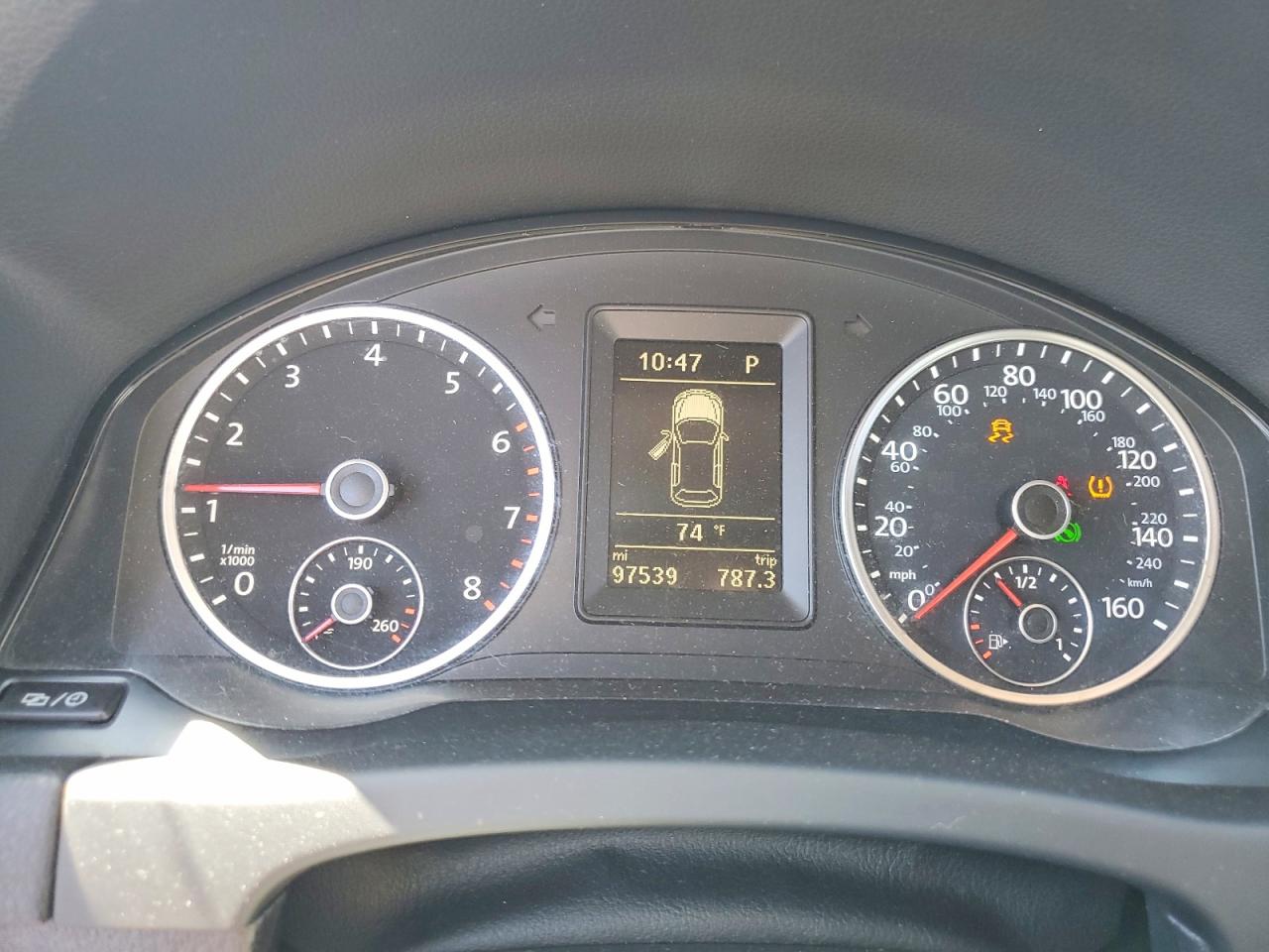 2015 VOLKSWAGEN TIGUAN
