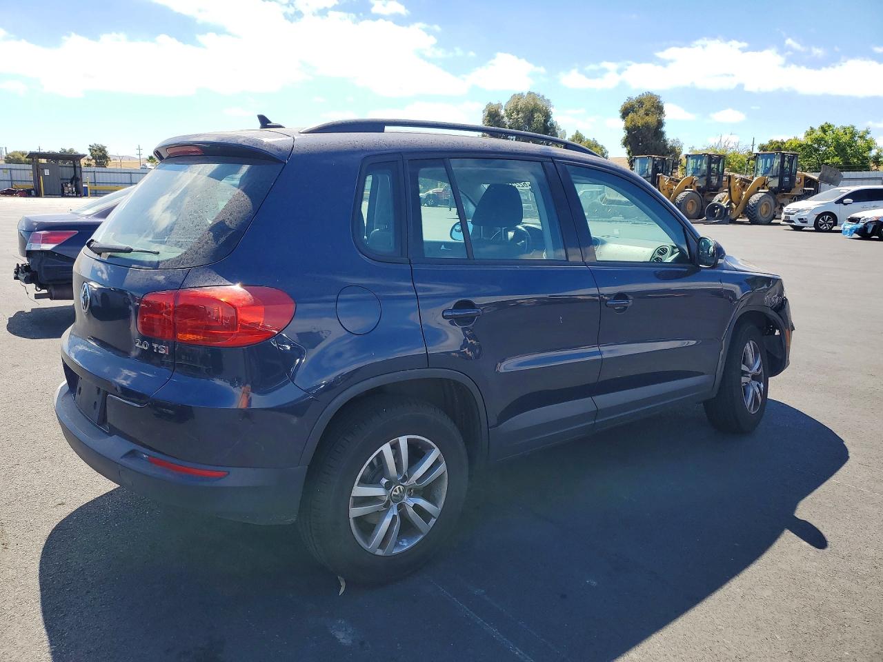 2015 VOLKSWAGEN TIGUAN