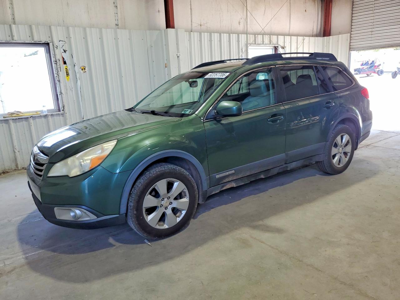 2011 SUBARU OUTBACK