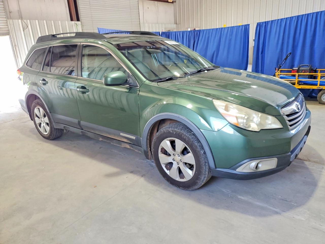 2011 SUBARU OUTBACK