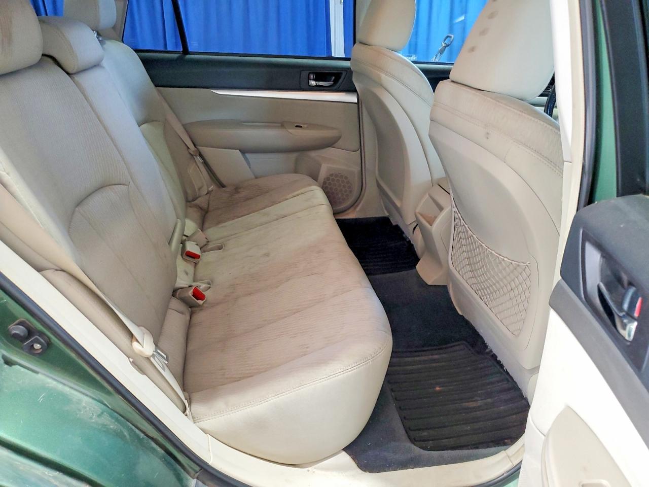 2011 SUBARU OUTBACK