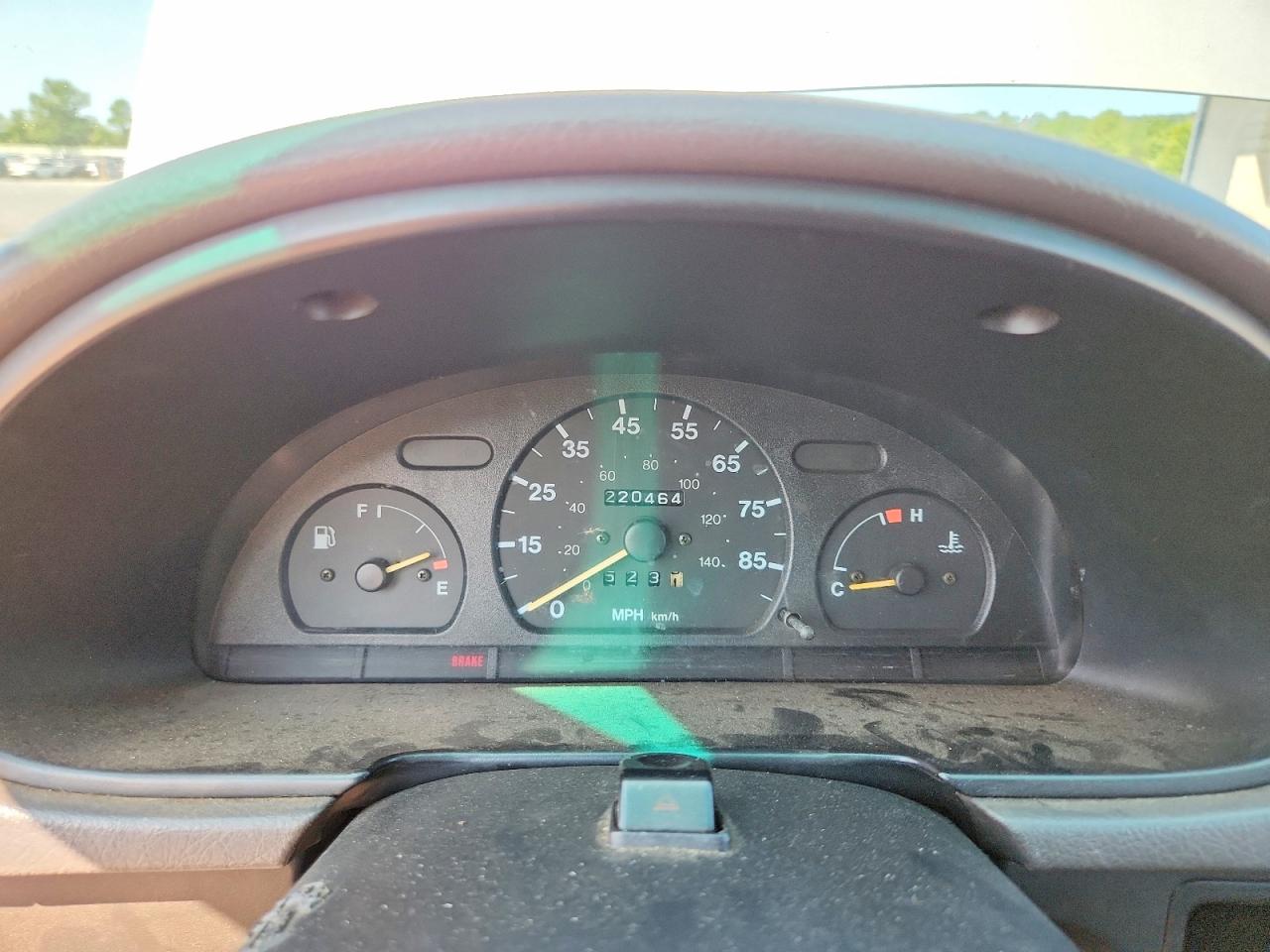 2001 SUZUKI SWIFT