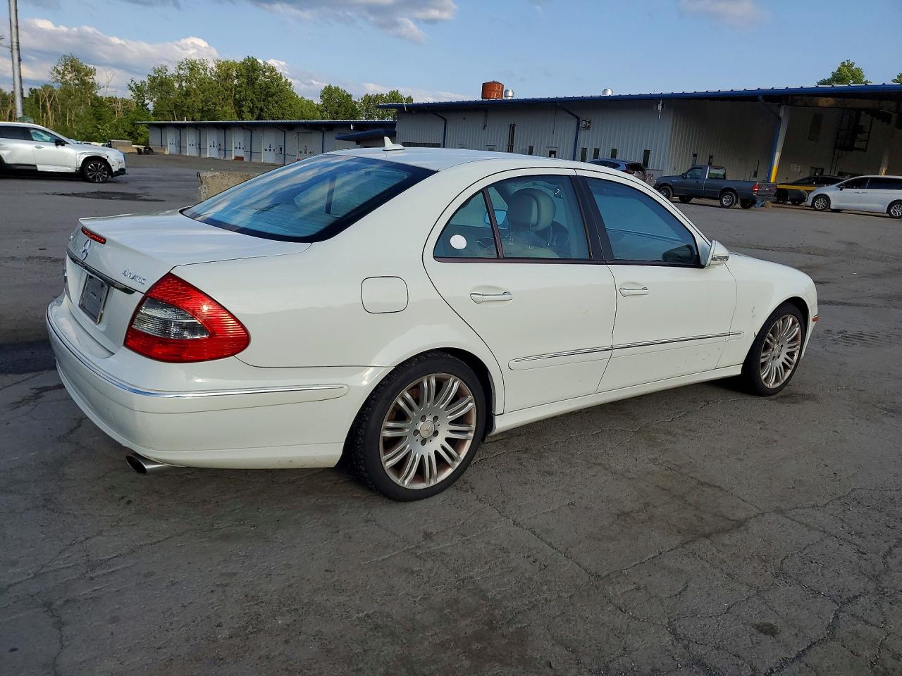 2008 MERCEDES-BENZ E-CLASS