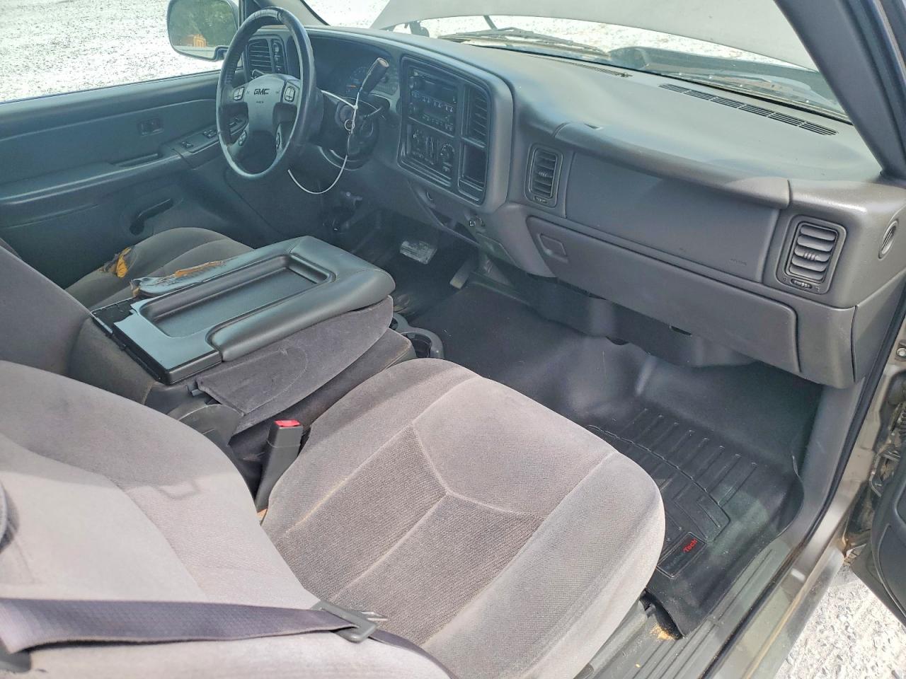2006 GMC SIERRA