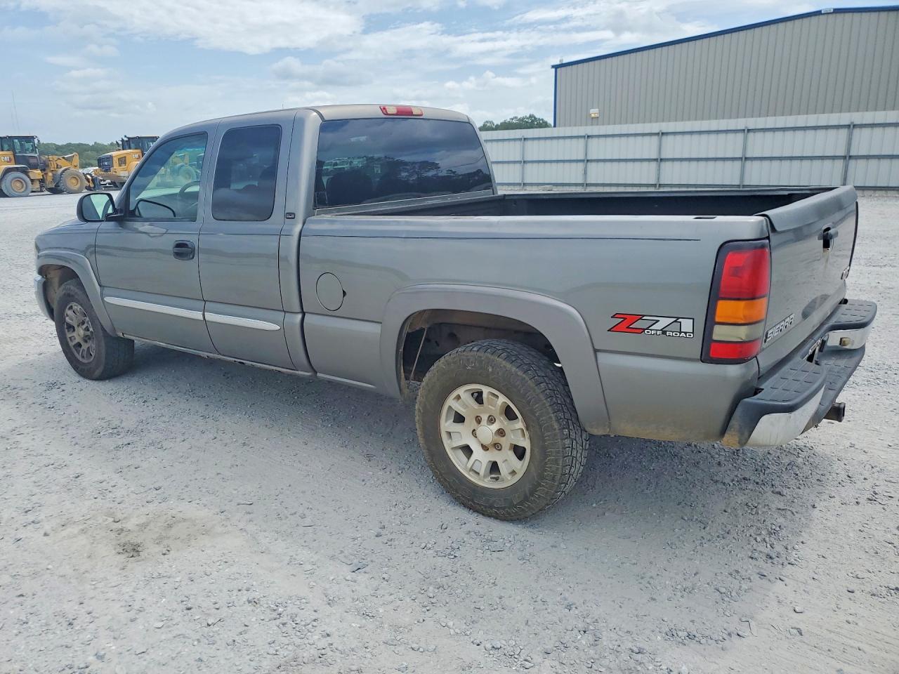 2006 GMC SIERRA