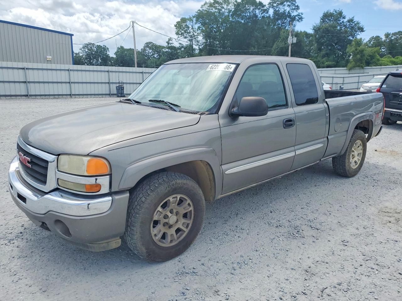 2006 GMC SIERRA