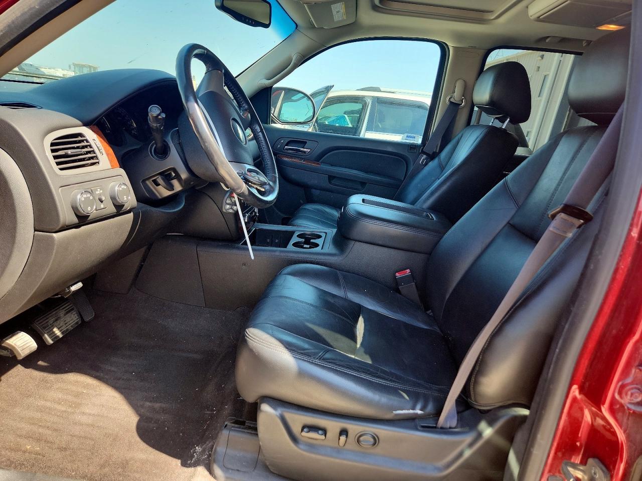2014 CHEVROLET SUBURBAN