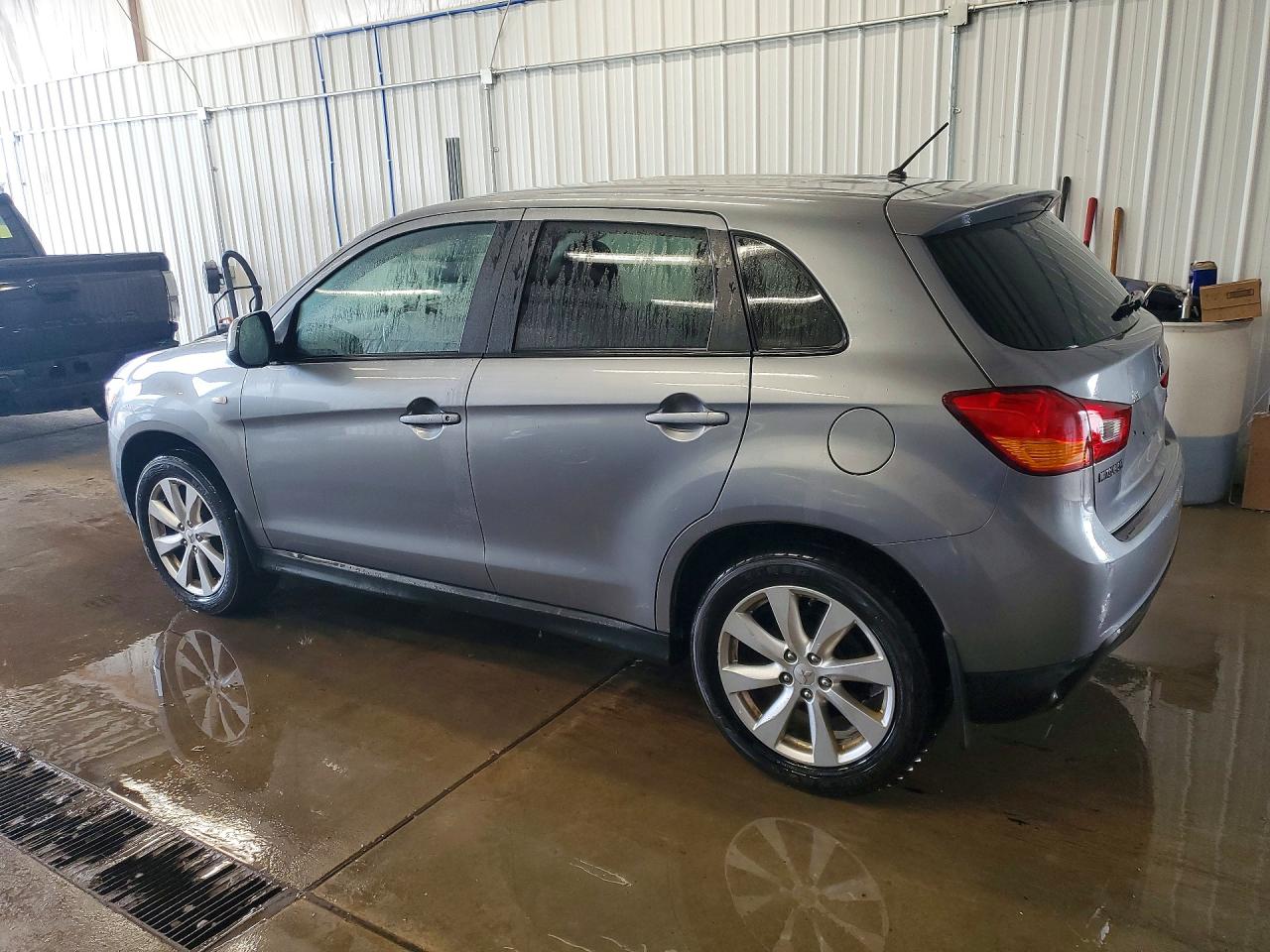 2015 MITSUBISHI OUTLANDER