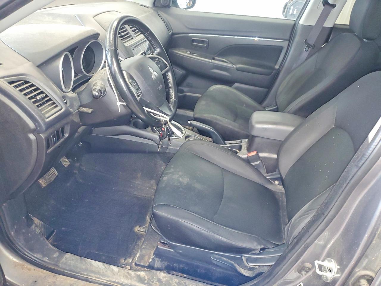 2015 MITSUBISHI OUTLANDER